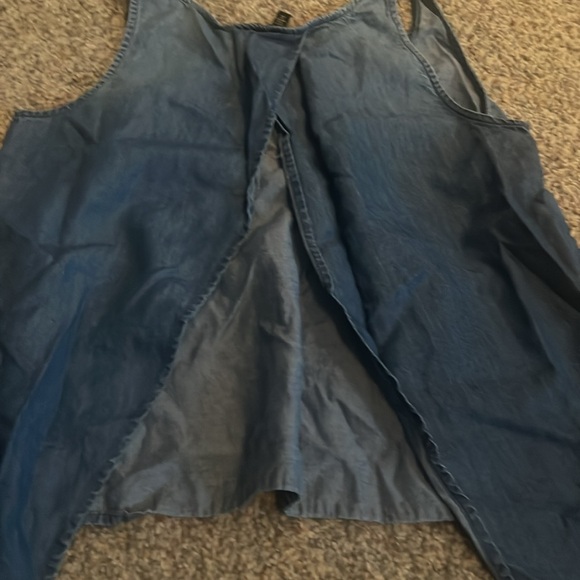 Lot of summer tops - Picture 8 of 8